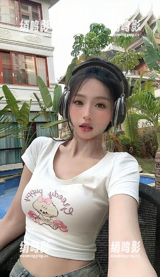 17 下载www.17,直达娱乐头条,让吃瓜变得更精彩