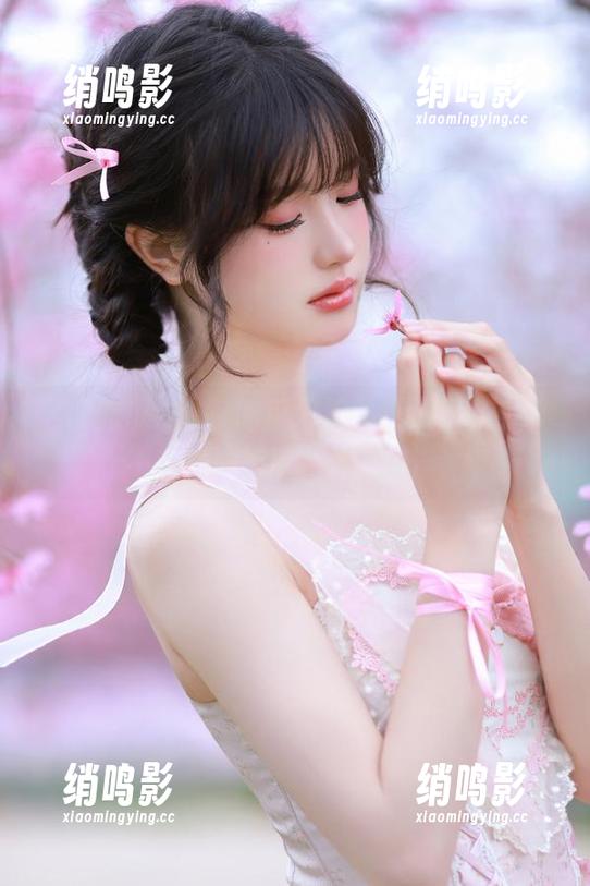 17吃瓜网视频集锦，带你永不迷路地畅游八卦的海洋！