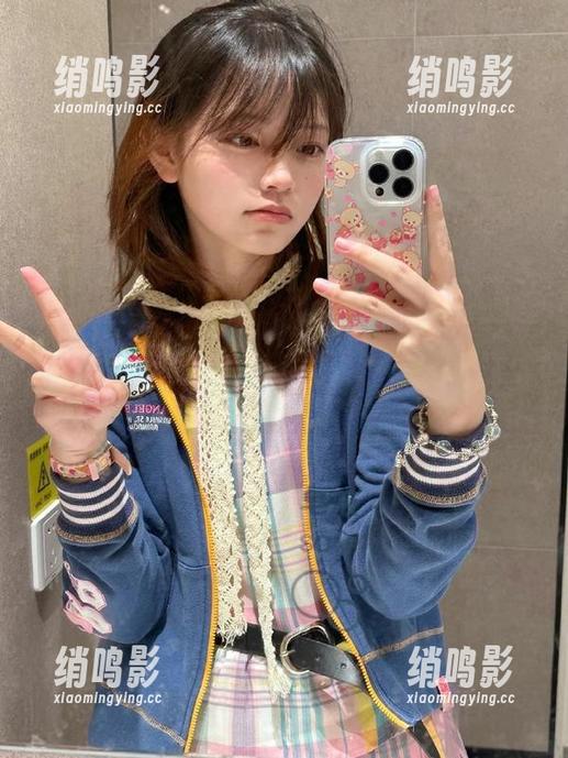 进入51吃瓜黑料网首页传送门，畅游吃瓜与黑料的奇趣天地