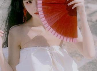 苹果51吃瓜网下载网址，轻松获取热门八卦和搞笑视频！