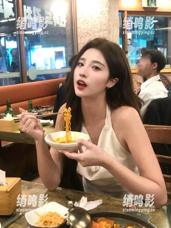 娱乐718吃瓜网永久地址告诉你，iOS设备上最火的吃瓜神器！