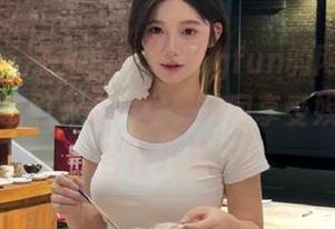 在www.51cgfun的网页上，吃瓜网友们齐聚一堂，共同享受娱乐圈的各种八卦。
