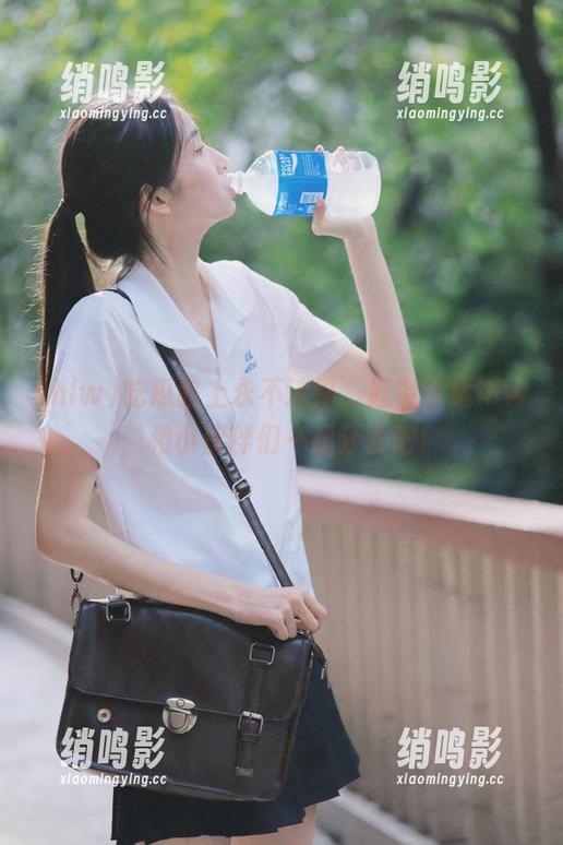 吃瓜路上永不迷路，赶紧下载hlw，和小伙伴们一起分享吧！