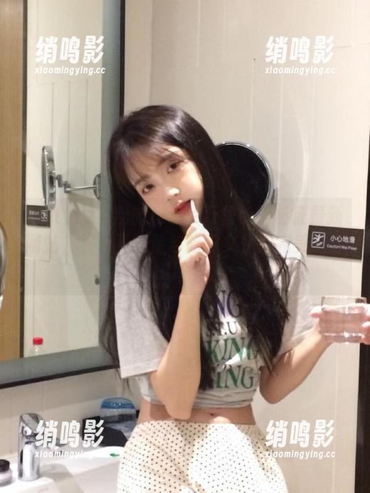 走进tttzzz万里长篇长征最新网站，发现正能量与吃瓜文化的完美结合！