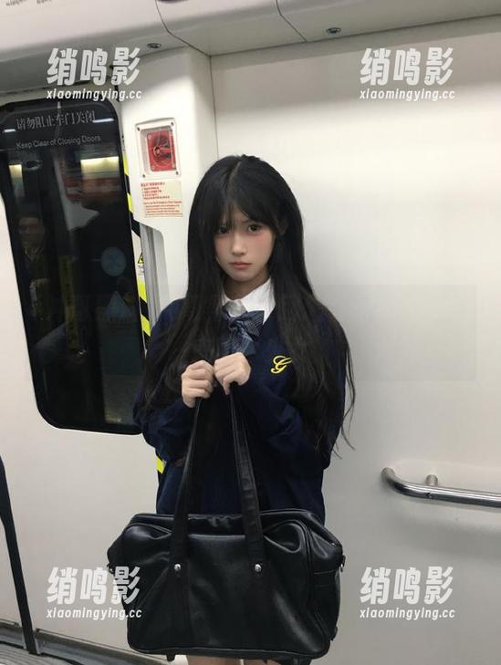 冲哥黑料 冲哥黑料官网怎么看不了,快来帮帮少女