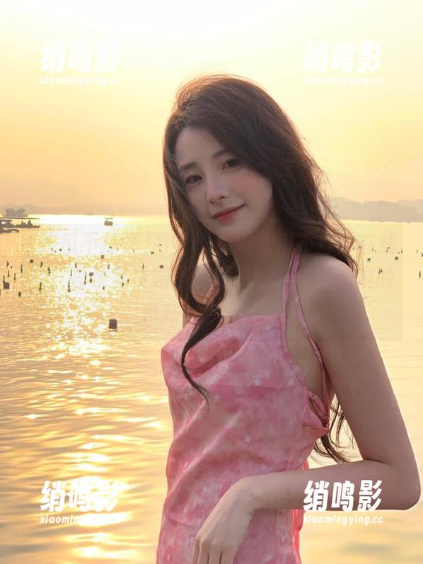 打开“黑料吃瓜不打烊在线”，登录免费账号，尽情体验动漫游戏的最新黑料分享！