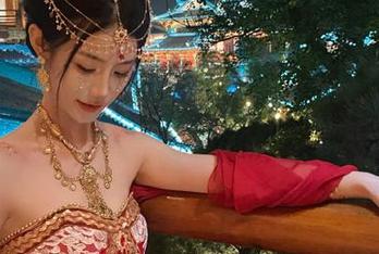 在吃瓜网在线观看，体验免费的永久吃瓜时光，动漫游戏的奇妙之旅等你来！