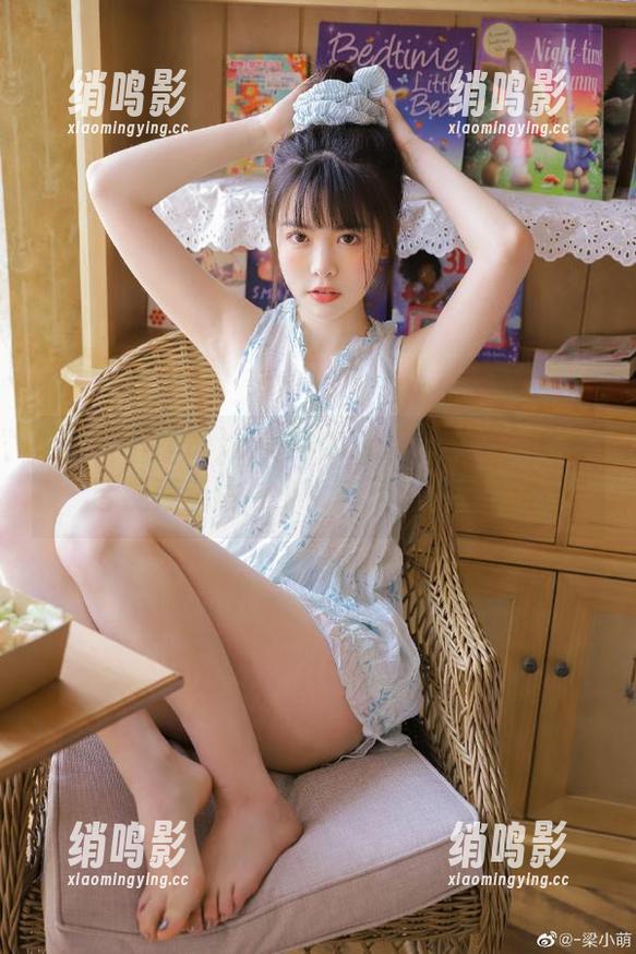 黑料不打烊 zztt42.ccm黑料不打烊平台视频直达,少女每天追瓜超开心
